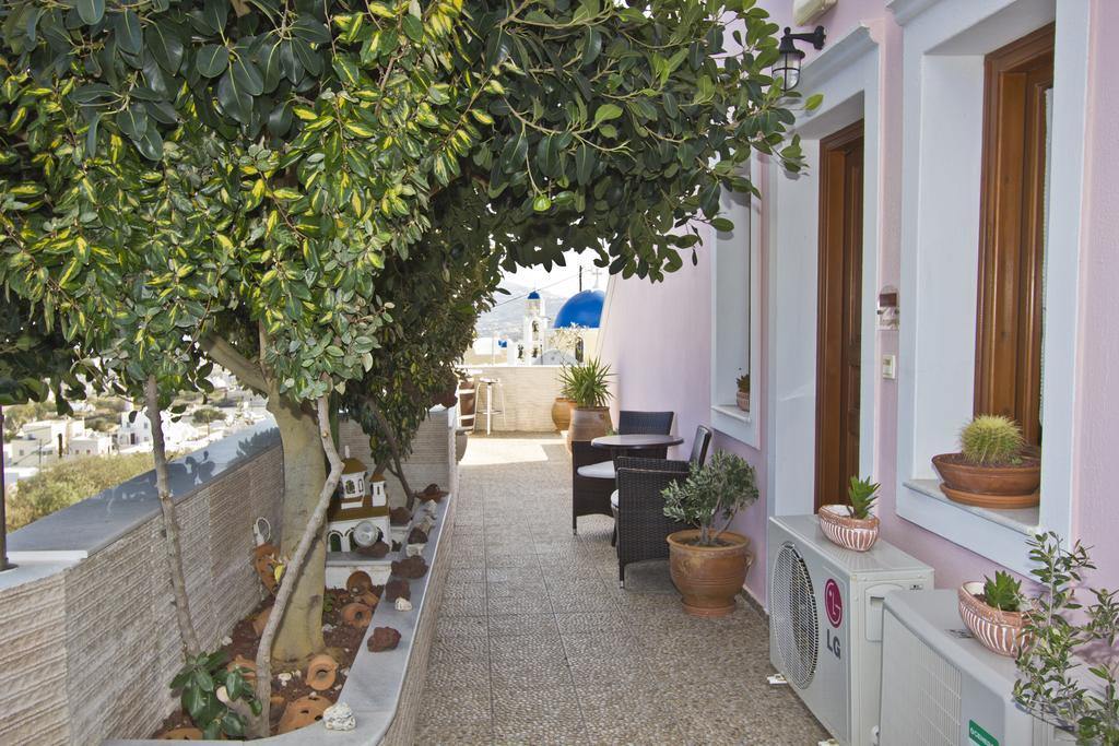 Nectarios Villa - Studios & Suites Adults Only ثيرا المظهر الخارجي الصورة