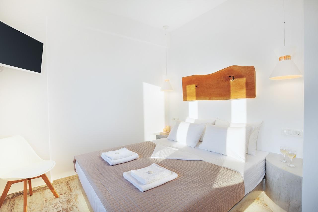 Nectarios Villa - Studios & Suites Adults Only ثيرا المظهر الخارجي الصورة